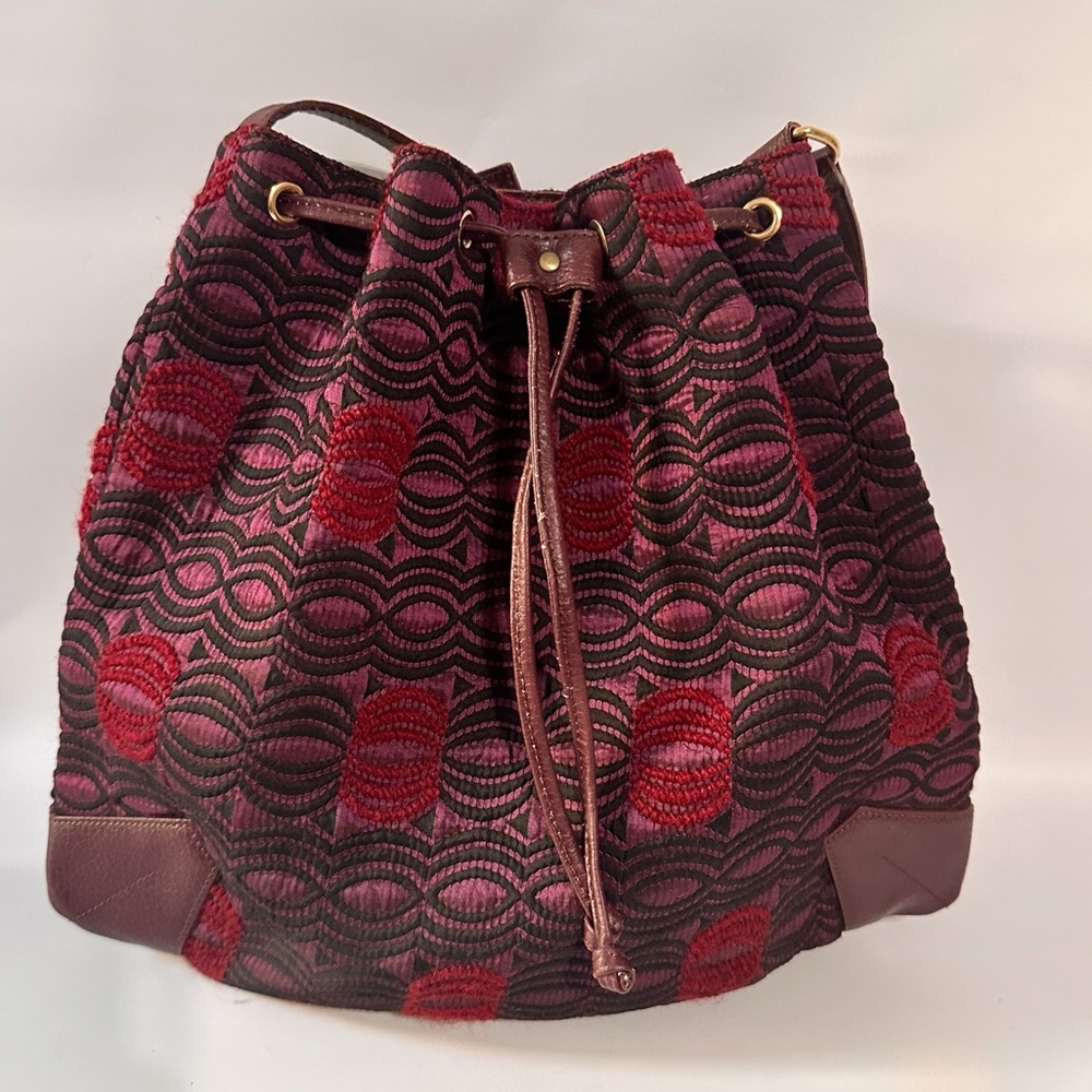 Iceberg (made in Italy) burgundy cloth and leather drawstring Tote bag